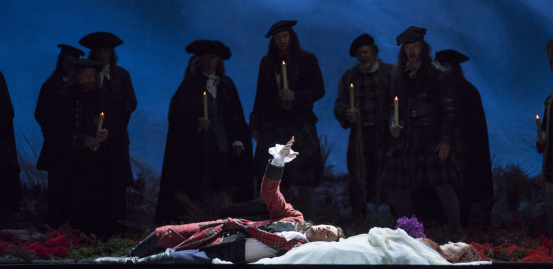 Lucia di Lammermoor at Lyric Opera of Chicago (Photo: Todd Rosenberg)